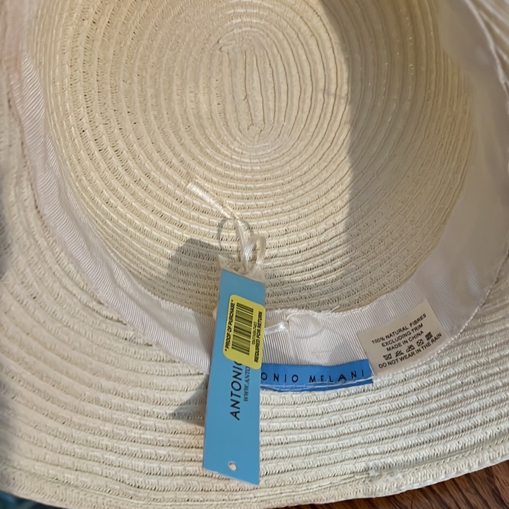 Antonio Melani Straw Hat, Feathers, Brown ribbon band. - Picture 8 of 8